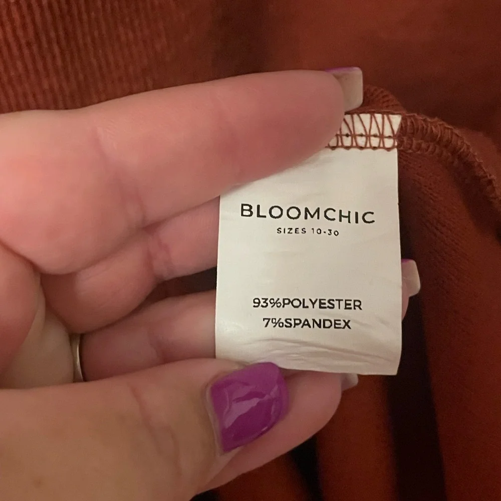 USED BloomChic Women’s Rust Cowl Neck Sweater with Lace Trim – Size 10